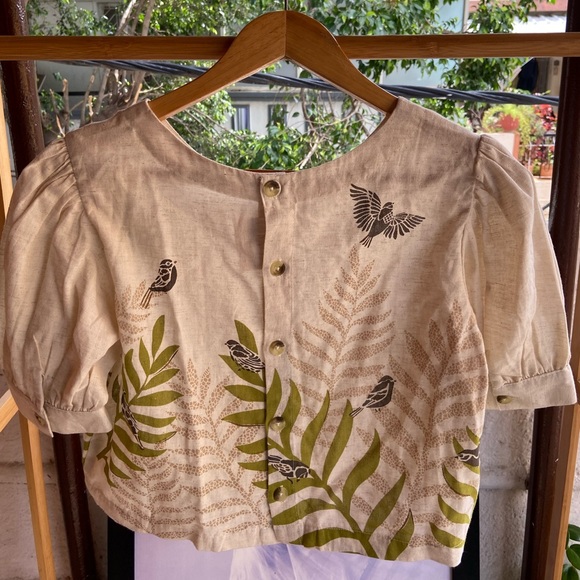 Bird Print Cotton Crop Top. - Picture 3 of 7